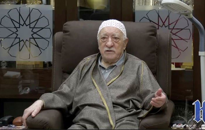 Fethullah Gülen, bir kez daha depremzedeler için ‘yardım’ çağrısı yaptı: İnsanları teşvik edin