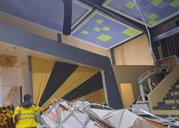 Filipinler'de 6,1 büyüklüğünde deprem paniğe yol açtı