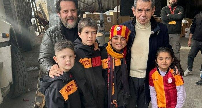 Galatasaray Başkanı Dursun Özbek'ten deprem bölgesine ziyaret