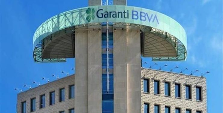 Garanti Bankası, depremde hayatını kaybeden ve depremzedelerin borçlarında düzenlemeye gitti.