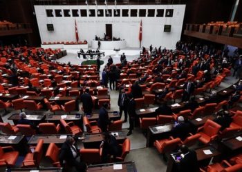 Genel Kurul’da EYT yasa teklifi görüşmeleri başladı