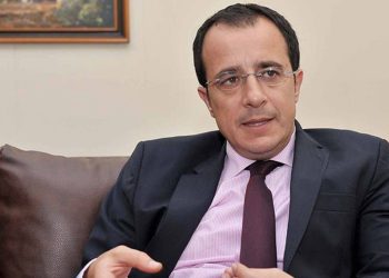 Güney Kıbrıs Rum Yönetimi cumhurbaşkanını belirlemek için sandık başında; üç isim öne çıkıyor