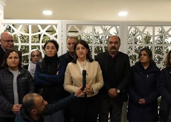 HDP Eş Genel Başkanı Buldan: Ne pahasına olursa olsun yardımlarımız halkımıza ulaştıracağız