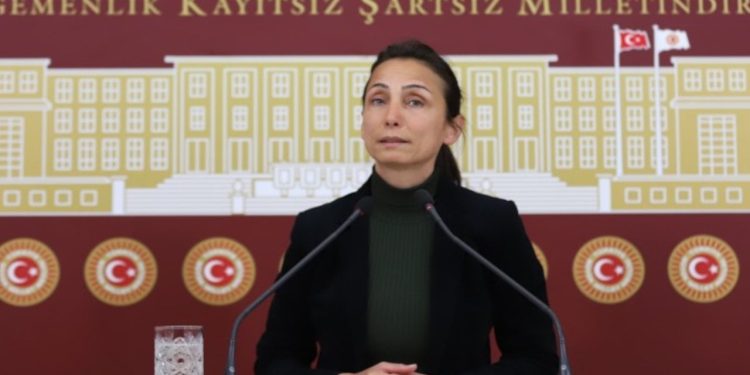 HDP Hatay Milletvekili Hatimoğulları, Akar'ı yalanladı: Bilerek ve isteyerek cinayete göz yumuldu