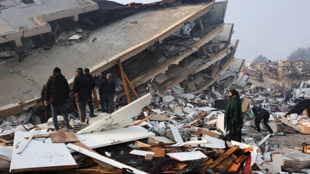 HDP'li Hatimoğulları Hatay'dan bildirdi: Tek bir yetkili dahi sokakta göremedik