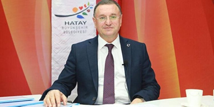 Hatay Belediye Başkanı Lütfü Savaş: Son yüzyılın en büyük felaketini yaşadık