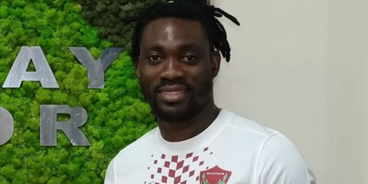 Hataysporlu futbolcu Cristian Atsu enkaz altında