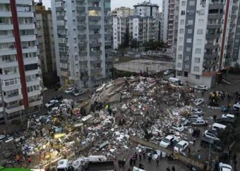 Hazine ve Maliye Bakanlığı, deprem bölgesinde bulunan mükellefler için 31 Temmuz 2023 tarihine kadar mücbir sebep hali ilan edildiğini duyurdu. Bakanlıkça, mücbir sebep süresince, verilmesi gereken vergi beyanname ve bildirimlerinin verilme süreleri de uzatıldı.