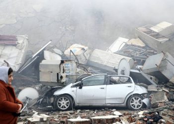 Hollanda Kızılhaçı depremzedeler için 24 saatte 1,2 milyon euro topladı