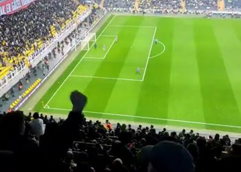 Hükümeti istifaya çağıran Fenerbahçe taraftarına deplasman yasağı