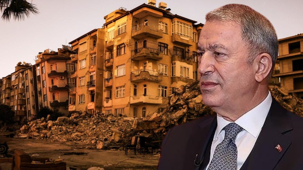 Hulusi Akar'dan 'Depremden sonra asker kışladan geç çıkarıldı' iddialarına yanıt