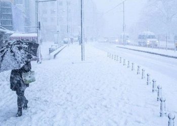 İBB'den kar yağışı uyarısı: Zorunlu olmadıkça dışarı çıkmayın