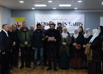 İHD: Kürt kimliği ve diline yönelik yasaklayıcı uygulamalar kaldırılmalı