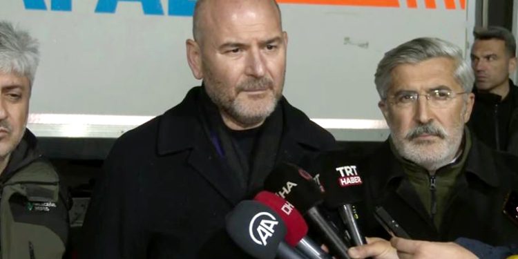 İçişleri Bakanı Soylu’ya göre deprem bölgesinde hiçbir güvenlik sorunu yaşanmadı