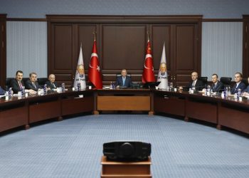 İddia: AKP MYK toplantısında seçim tarihi için 18 Haziran'ın altı çizildi