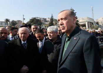 İddia: Erdoğan yeniden inşaya hızla başlayarak 14 Mayıs'ta seçim istiyor