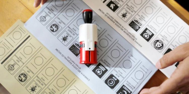 İddia: İktidar pası YSK'ya atacak; seçimler en az 6 ay, muhtemelen bir yıl ertelenecek