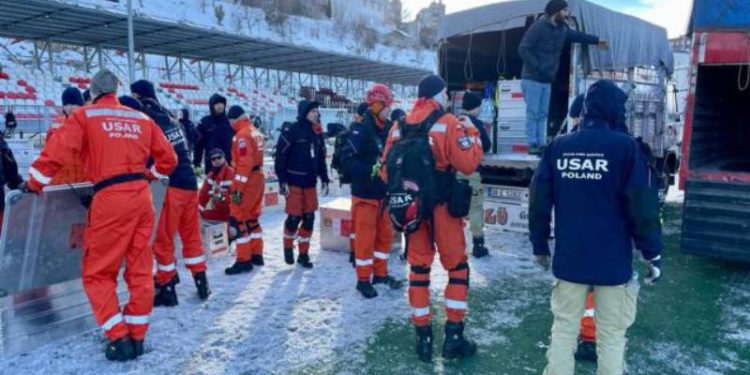 İhtiyaç duyulduğu sürece kurtarma operasyonlarına devam edeceğiz