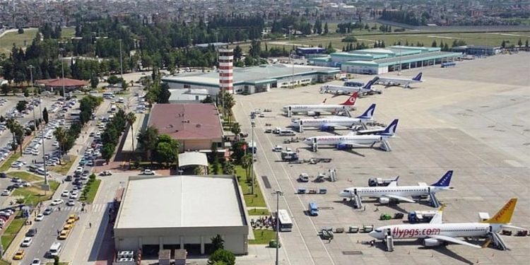 İki ilde havalimanları uçuşlara kapatıldı