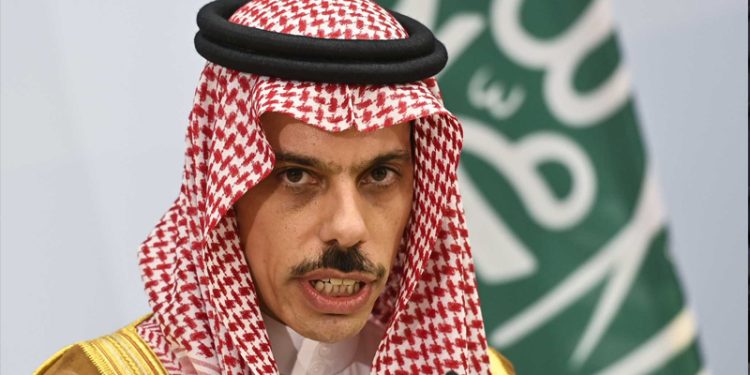 İnsani meselelerin ele alınması için bir noktada Şam ile diyalog kurulması gerekiyor