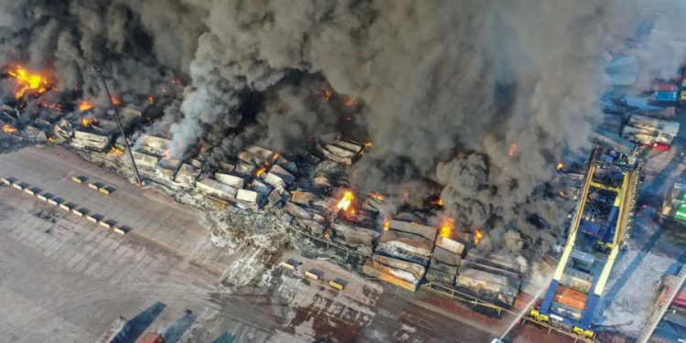 İskenderun Limanı 3 gündür yanıyor