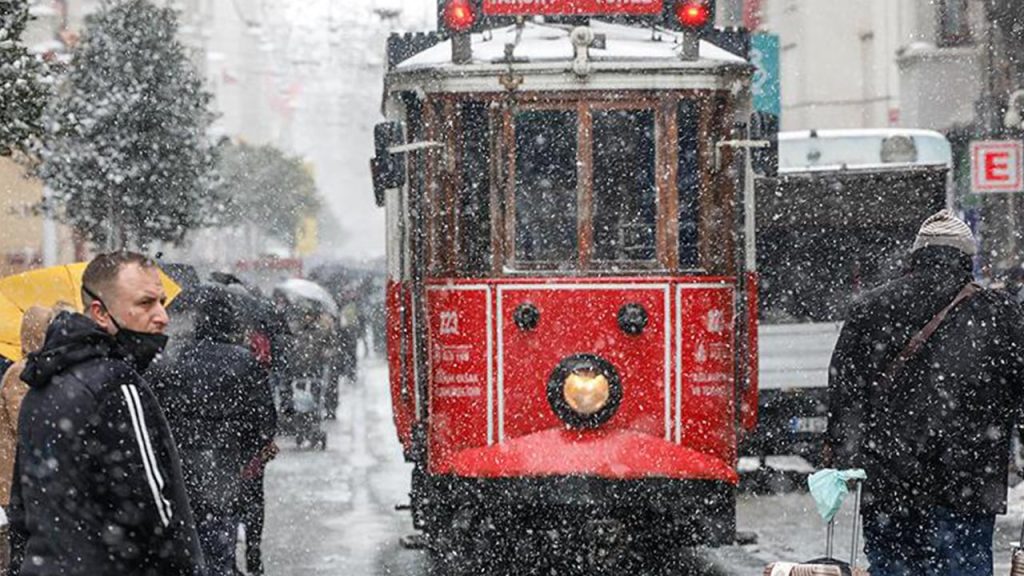 İstanbul ve Ankara'da kamu görevlileri idari izinli sayılacak