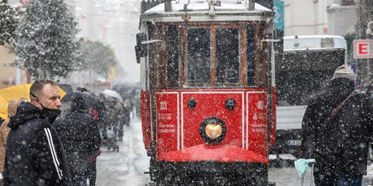 İstanbul ve Ankara'da kamu görevlileri idari izinli sayılacak