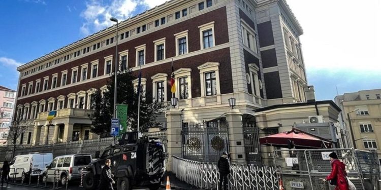 İstanbul'da IŞİD operasyonu: 15 kişi tutuklandı