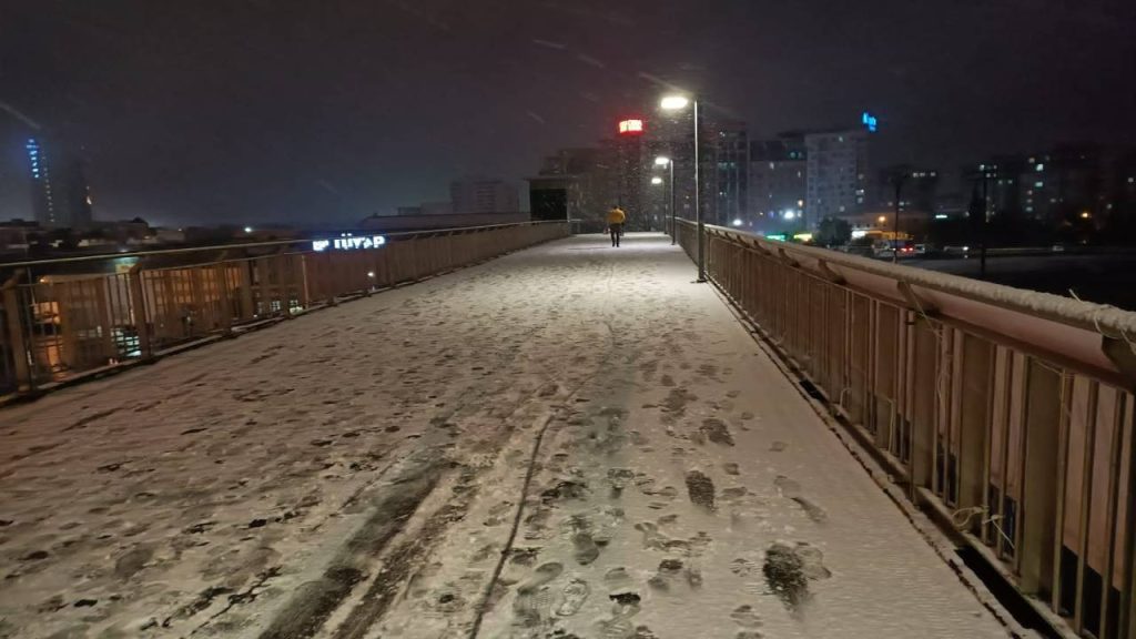 İstanbul’da beklenen kar yağışı başladı