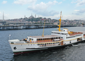 İstanbul'da vapur seferlerine lodos engeli, bazı seferler iptal edildi