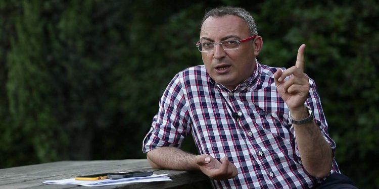 İstifası istenen Cem Seymen CNN Türk’ten ayrıldığını açıkladı