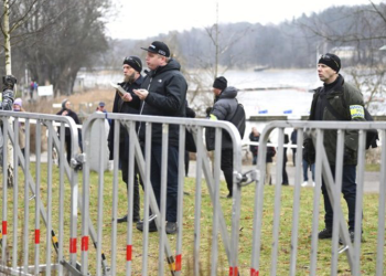 İsveç, Türkiye Büyükelçiliği önünde Kuran-ı Kerim yakılmasına bu kez izin vermedi