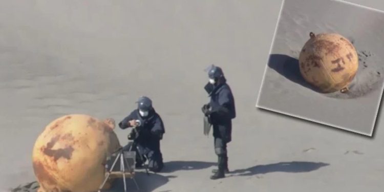 Japon basını duyurdu: Sahilde tanımlanamayan cisim bulundu