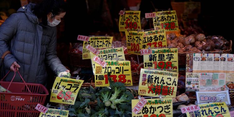 Japonya enflasyonla tanıştı: 30 yıldır zam alamayan çalışanlar 'isyanda'