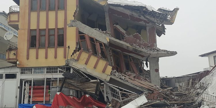 KHK’lılardan dayanışma mesajı: İl platformları harekete geçti