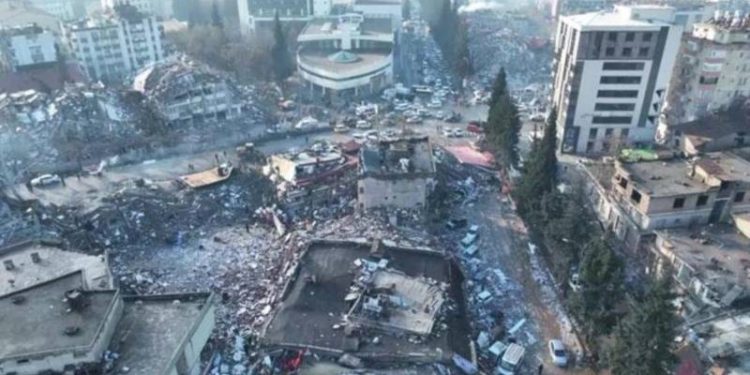 Kahramanmaraş Ticaret ve Sanayi Odası Başkanı Mustafa Buluntu, henüz can derdinde oldukları için fabrikalarda ayrıntılı hasar tespiti yapma şansı bulamadıklarını söyledi. Buluntu, yaşanan felaketin görünenin 10 katı olduğunu belirtti.