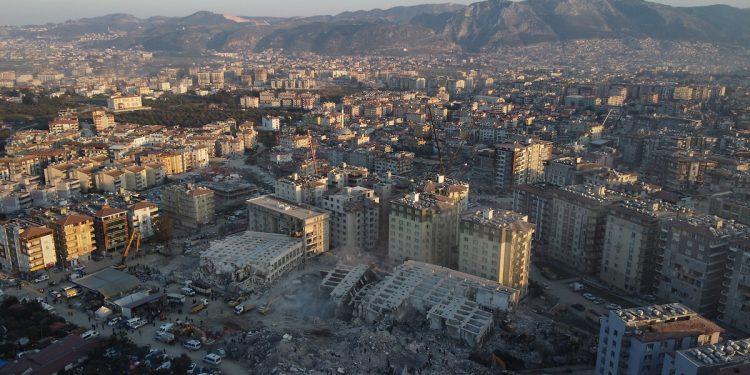 Kandili Rasathanesi: Deprem 3 farklı şok ile meydana geldi, 80 saniyeden fazla sürdü