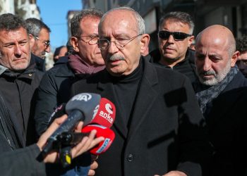 Kılıçdaroğlu, AHBAP’a sahip çıktı: Halkın kendi inşa ettiği kurumlara çökmeyi aklınıza bile getirmeyin