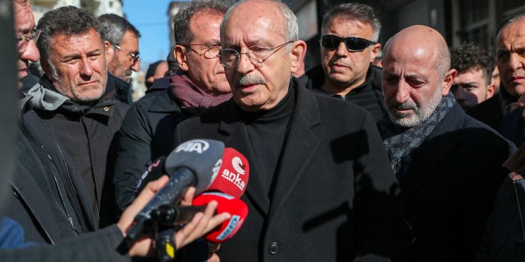 Kılıçdaroğlu, AHBAP’a sahip çıktı: Halkın kendi inşa ettiği kurumlara çökmeyi aklınıza bile getirmeyin