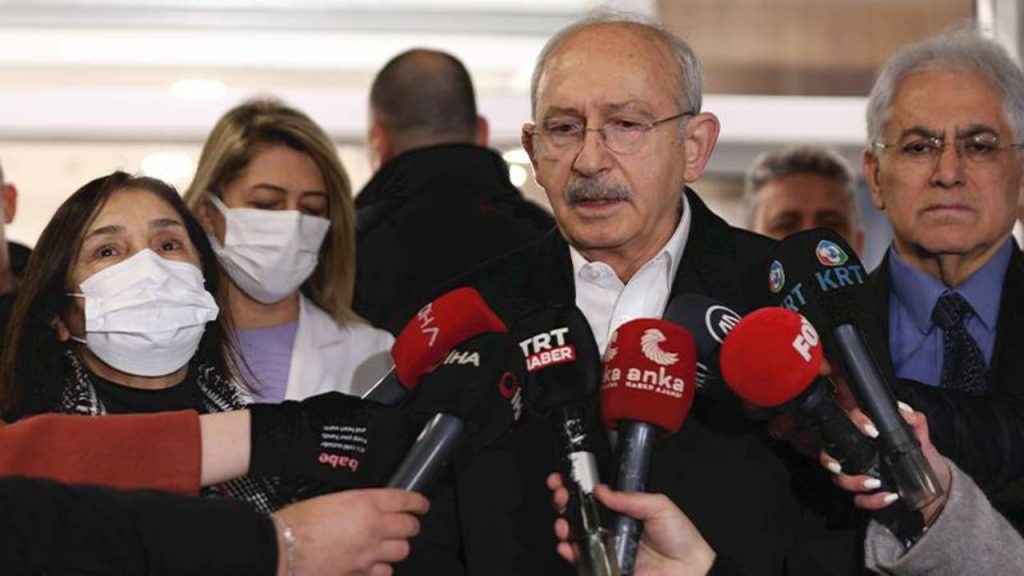 Kılıçdaroğlu, Ankara'ya getirilen depremzedeleri ziyaret etti: Türkiye’nin yüreği yanıyor, çok büyük acılar var