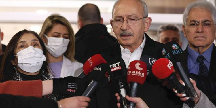 Kılıçdaroğlu, Ankara'ya getirilen depremzedeleri ziyaret etti: Türkiye’nin yüreği yanıyor, çok büyük acılar var