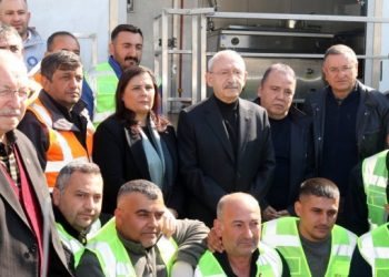 Kılıçdaroğlu deprem bölgesinde: 17 gün geçti, çadır ihtiyacı karşılanmadı