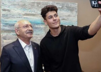 Kılıçdaroğlu, kendisine 'Aday olma' diyen gençle buluştu