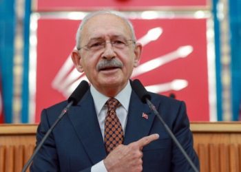 Kılıçdaroğlu'ndan Kızılay’a: Depodaki çadırları getirin, hepsini satın alacağız
