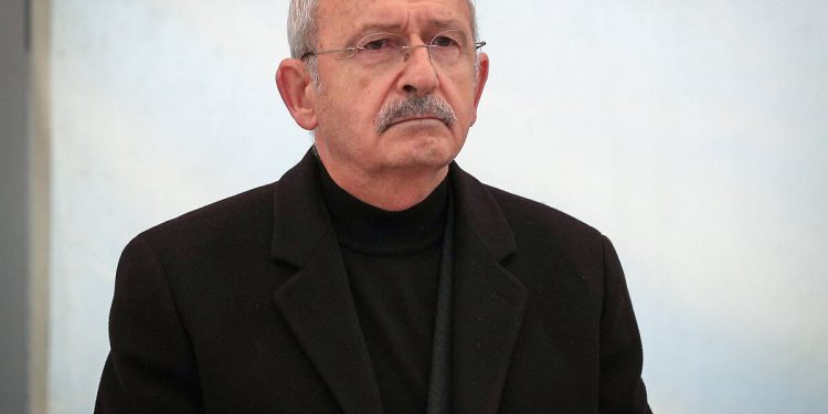 Kılıçdaroğlu’ndan ‘beşli çete’ye: Bağış performansınız gözlerimi yaşarttı