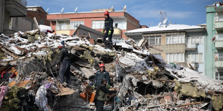 Koruyucu aile başvurusu 283 bini geçti