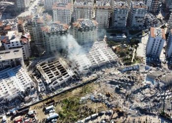 Kötü türbülansı hayal edin ve bunu yatak odanıza koyun, kıyamet kopmuş gibiydi