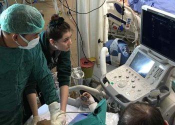 Kübalı doktorlar deprem bölgelerinde 13 büyük ameliyat yaptı