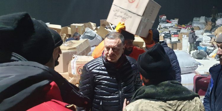 Lütfü Savaş’tan Melih Gökçek’e: Sende ufacık bir ahlak da mı kalmadı?