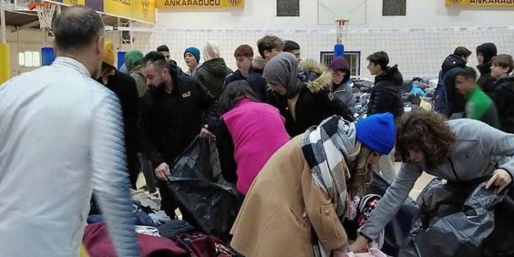 MKE Ankaragücü, deprem bölgeleri için yardım malzemeleri toplamaya devam ediyor